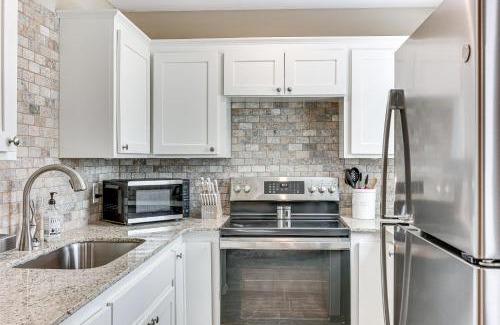 New Blaine Apartment | New Blaine Studio - Walk to Lake Dardanelle!