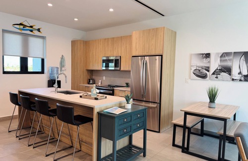 Grace Bay Condo | New, Boutique, 2BR Modern Condo + Pool + Gym - 5 min walk to Grace Bay Beach!
