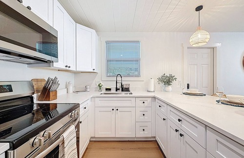 Bradenton House | NEW! Bradenton Home with Pool | Perfect for Families and Pets