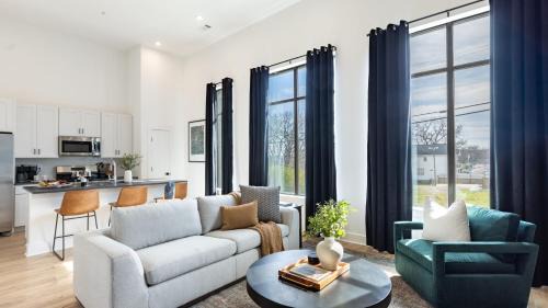 Nashville House | New Build 2 Condos Minutes from Downtown Nashville Dining Entertainment