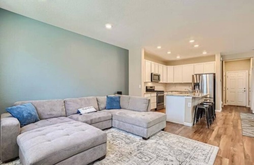 Erie House | New Build 3 BDR Erie Townhome