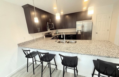 Southside House | New Build - Beach - Town Center - 3Bed 2 Bath