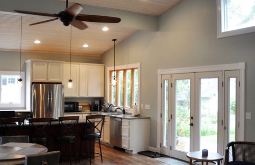 Riva House | New Bungalow with view of South River!