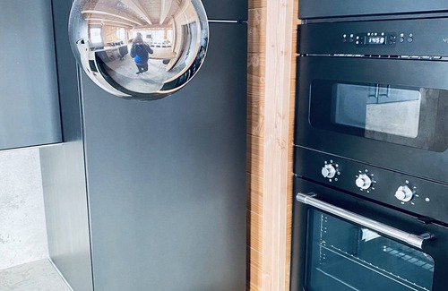 Fontcouverte-la-Toussuire Ski Chalet | New chalet 01/2022 - sleeps 15