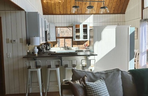 Tate Cabin | NEW! Cabin in the Clouds