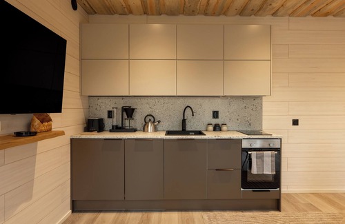 Yllasjarvi Cabin | New Cabin in the Heart of Ylläsjärvi. To services and tracks less than 5 minutes