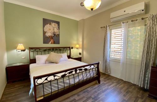 New Cairo Villa | New Cairo 3BR Villa Garden & Prime Location By Best of Bedz