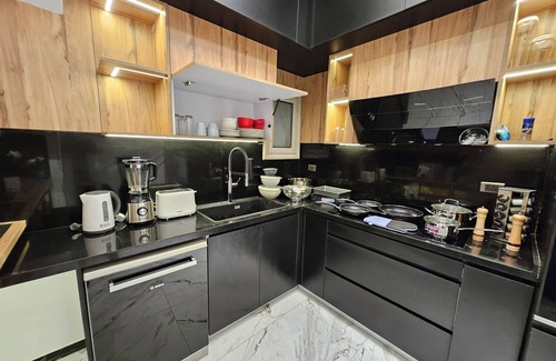 New Cairo Apartment | New Cairo's Poolside Oasis