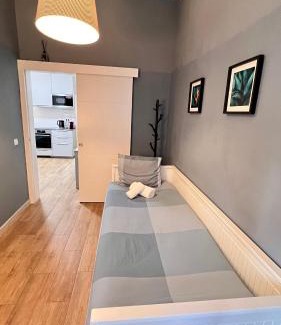 Collblanc y La Torrassa Apartment | New Camp Nou Apartment/Diret Airport,Beautiful