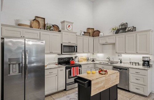 Wills Point House | NEW Cardinal Cove book 3 get 4th night free!