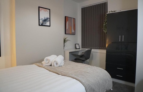 Gedling House | NEW Carlton House Wi-fi Netflix