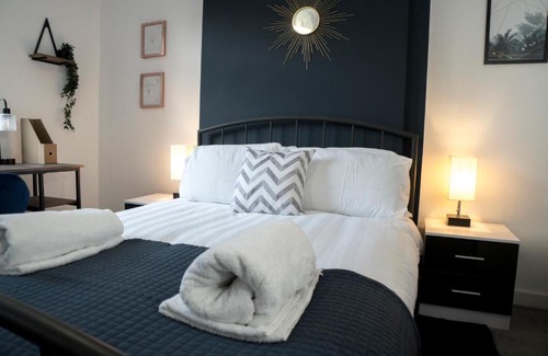 Gedling House | NEW Carlton House Wi-fi Netflix