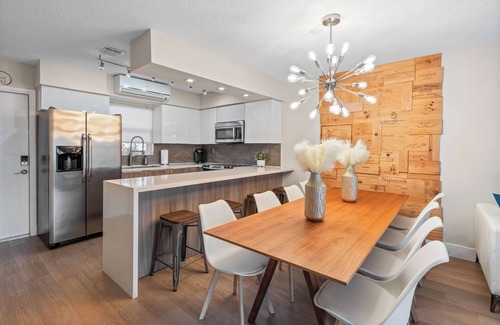 Key Largo House | NEW! CASA AZUL OCEANSIDE - GOLF CART, 2 KING SUITES, POOL, BEACH, PICKLE, KAYAKS