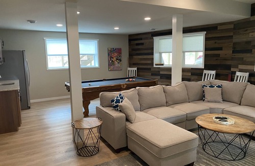 Necedah House | New Castle Rock Lakefront Getaway w hot tub and boat slip