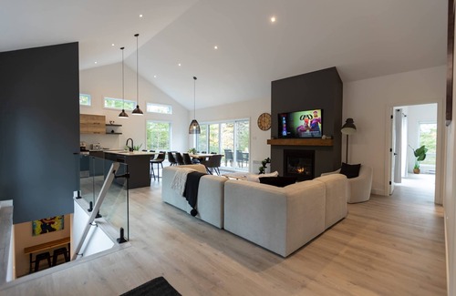 Argenteuil Regional County Municipality House | New chalet with spa and sauna - Le NaturOzen