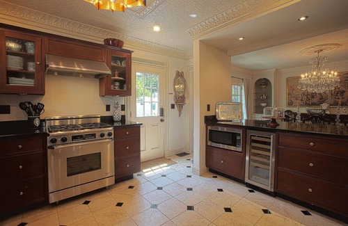 Charleston Historic District House | New Charleston meets Old Charleston!