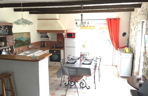 Brujas House | New! Charming stone house with private swimming pool in an idyllic setting