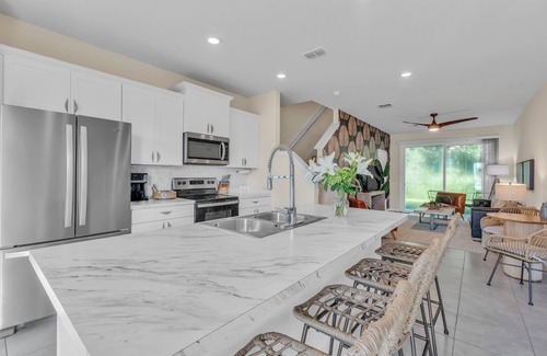 St. Augustine House | *New Construction Luxury Townhome 3mi to downtown*