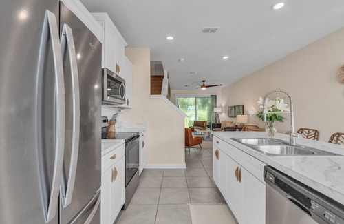 St. Augustine House | *New Construction Luxury Townhome 3mi to downtown*