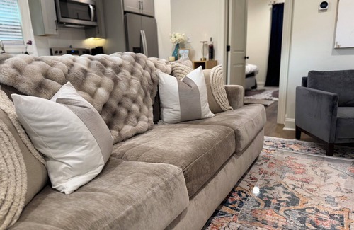 Oxford Condo | New Construction Luxe 1-bedroom condo in Oxford close to Ole Miss Campus!