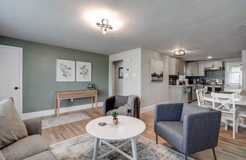 Witmer House | New cozy home near Outlets & Amish Country