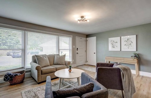 Witmer House | New cozy home near Outlets & Amish Country