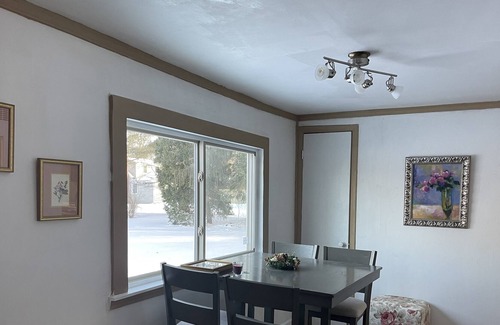 East Lansing House | NEW!! Cozy two bedroom house in East Lansing