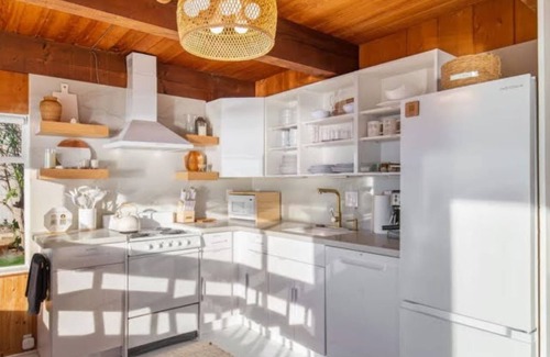 Des Moines House | New! Des Moines Diamond Luxe Beachfront Getaway