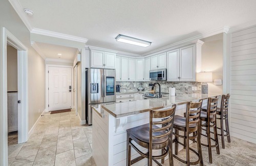 West Panama City Beach Condo | NEW Emerald Isle 2009 "The Shore Break" Pool, FREE Tix & Beach Service for 4!