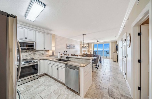 West Panama City Beach Condo | NEW Emerald Isle 2009 "The Shore Break" Pool, FREE Tix & Beach Service for 4!