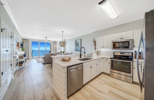 West Panama City Beach Condo | NEW Emerald Isle 2010 "Coastal Hippy Chic" Pool, FREE Tix&Beach Service for 4