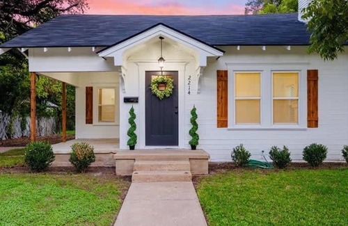 Waco House | New-ethel Rose Cottage-5 min to Magnolia Silos