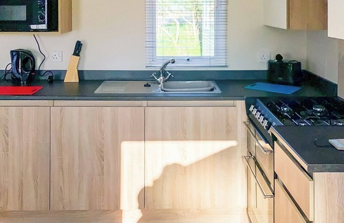 Kinclaven House | New for 2019. Contemporary caravan with one double and one twin.