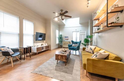 Austin Ave. House | New Gathering Place on Columbus