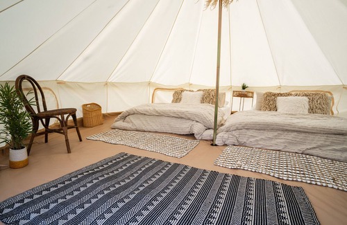 Kansas City RV Rental | NEW!!! Glamorous Glamping Suite | 2 Full Size Beds