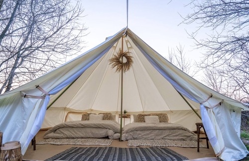 Kansas City RV Rental | NEW!!! Glamorous Glamping Suite | 2 Full Size Beds