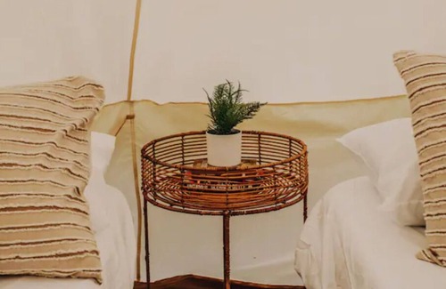 Kansas City RV Rental | NEW!!! Glamorous Glamping Suite | 2 Full Size Beds