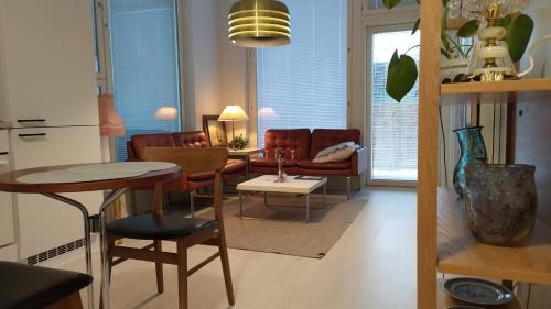 Sundsberg Apartment | New Golf Apartment With Nordic Art Design