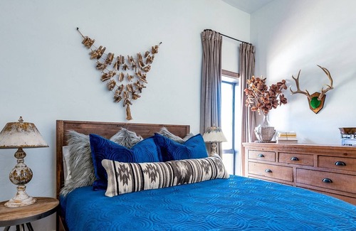Pagosa Springs Condo | New! Heart of Downtown-Chic Condo- Walk To Hot Springs-Restaurants-Breweries-High Speed Internet