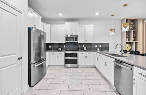 Kissimmee House | NEW Home 09 Bedrooms/Pool/Game Room