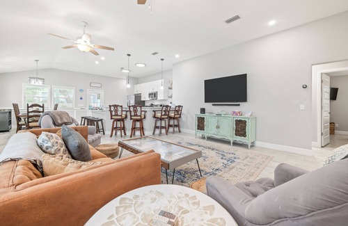 St. Augustine Beach House | New Hot Tub, Grill, and Fire Pit! Central to Historic DT and St. Augustine Beach