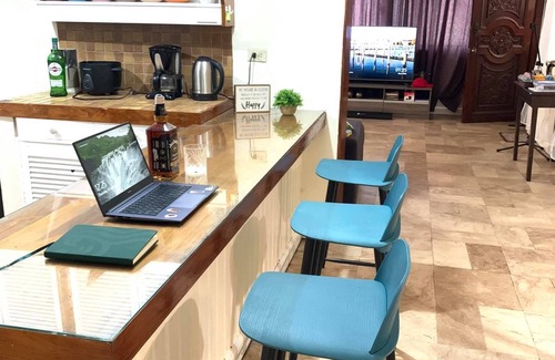 Matandang Balara House | New Intramuros Village 3BR3TB along Commonwealth Ave - Spacious House An