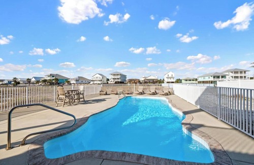 Gulf Shores House | NEW! Latitude Adjustment – Gulf Views,Private Pool