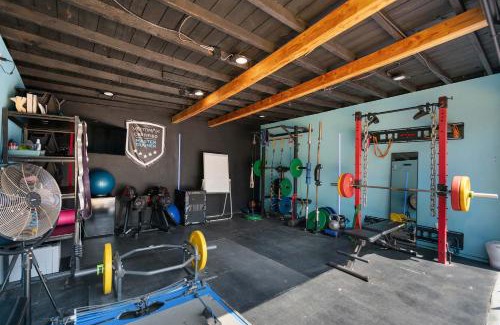 Los Angeles House | New Listing Athlete's Villa by Colby & Conrad