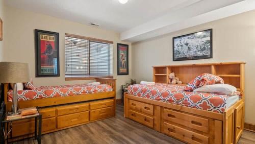 Leadville North House | New Listing - Doc's Place - Beautiful Hot Tub Views