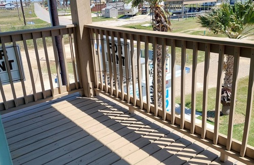 Cedar Lane House | NEW LISTING! Minutes away from Beach, Intercoastal, & boat ramp. Great Fishing!