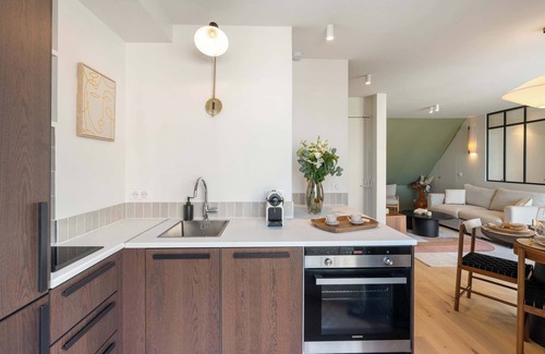 Necker Apartment | New loft with terrace & jacuzzi near Montparnasse