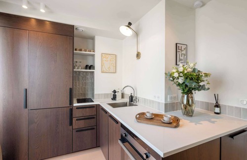 Necker Apartment | New loft with terrace & jacuzzi near Montparnasse