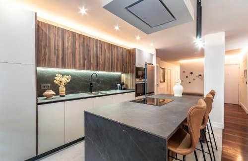 Uribarri Apartment | New! Lovely 4-Bedroom Loft in Bilbao