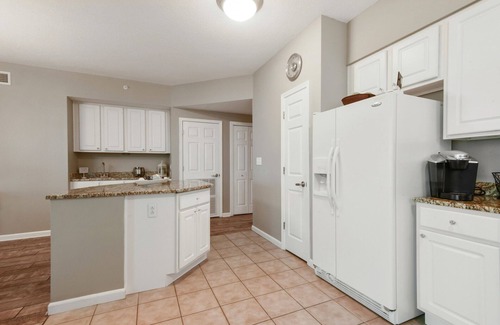 Gulfport Condo | New lower nightly Rates and Fees! Amazing Beach View Legacy Towers T2 Unit 401